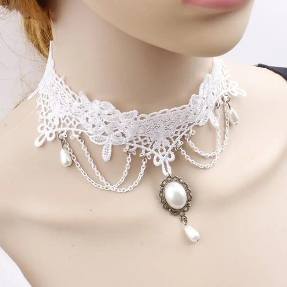Gothic Fashion White Lace Statement Short Wedding Choker Collar Jewelry Bridal Necklace