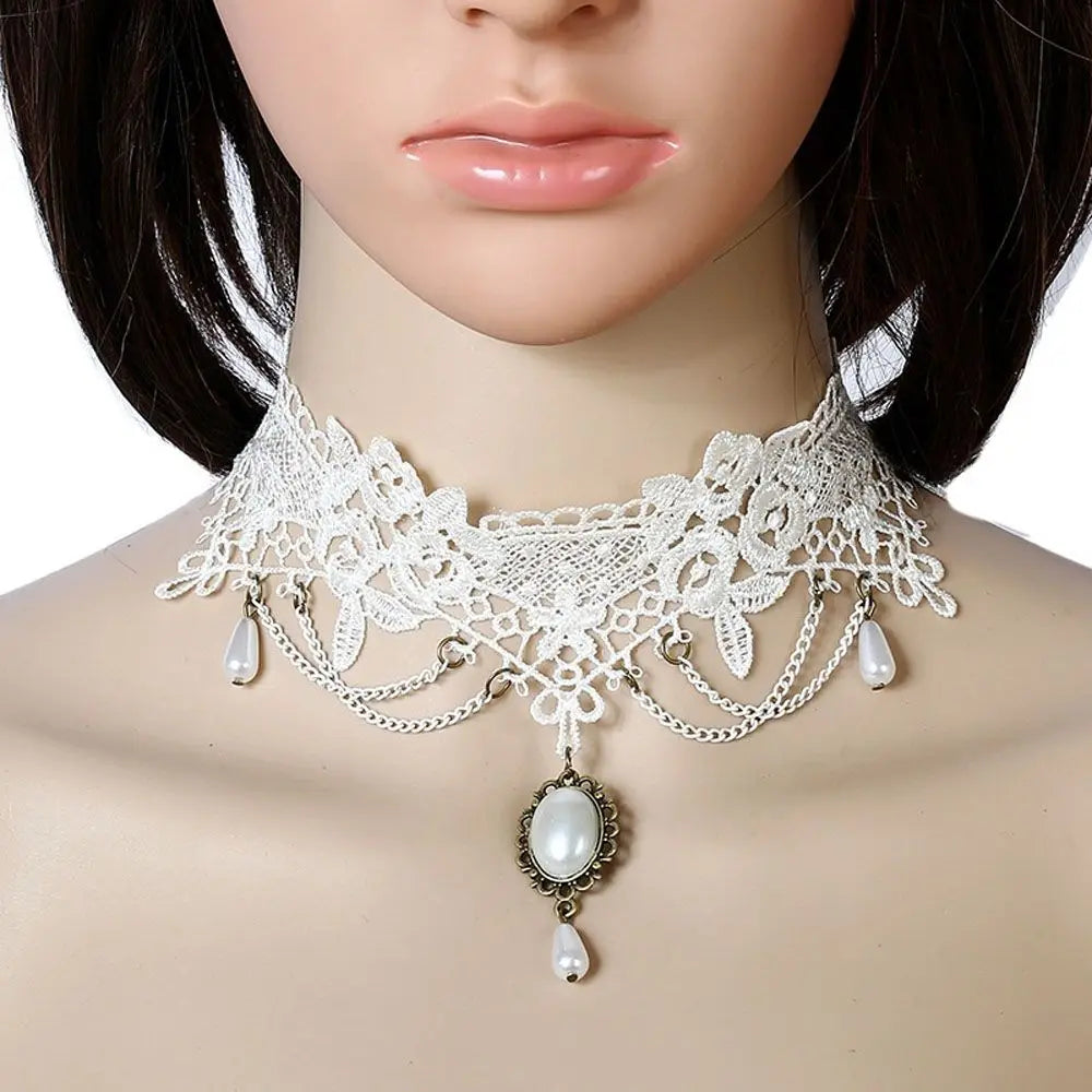 Gothic Fashion White Lace Statement Short Wedding Choker Collar Jewelry Bridal Necklace