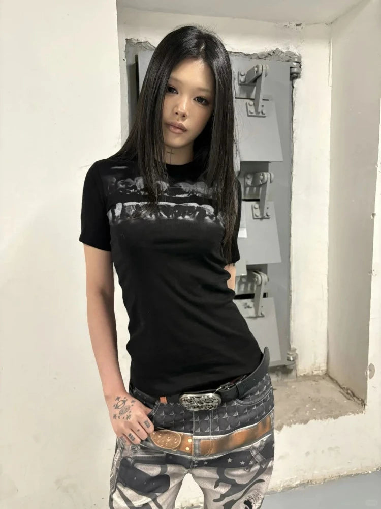 Y2k Subculture Short Sleeve Black Solid T-Shirt Dark Print Bodycon Punk Style Top Women Streetwear O-Neck Spring Summer