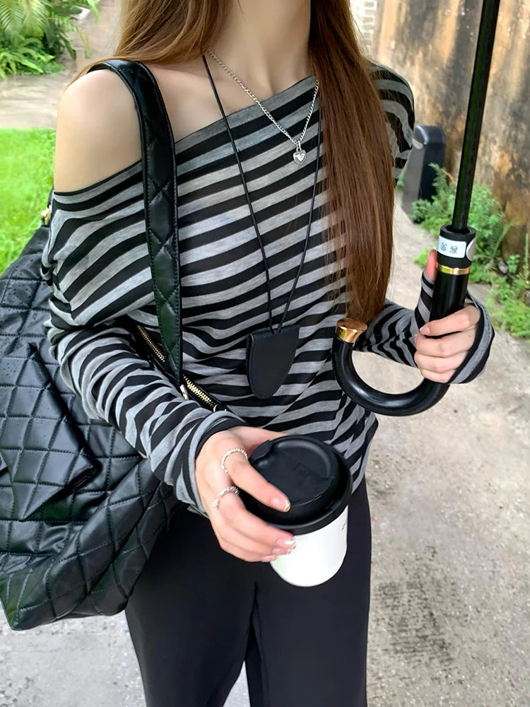 Y2k Japanese T Shirt Women Long-Sleeved Striped Off Shoulder Tops Streetwear 2000s Aesthetic Tshirts Korean Street Retro Top Tee