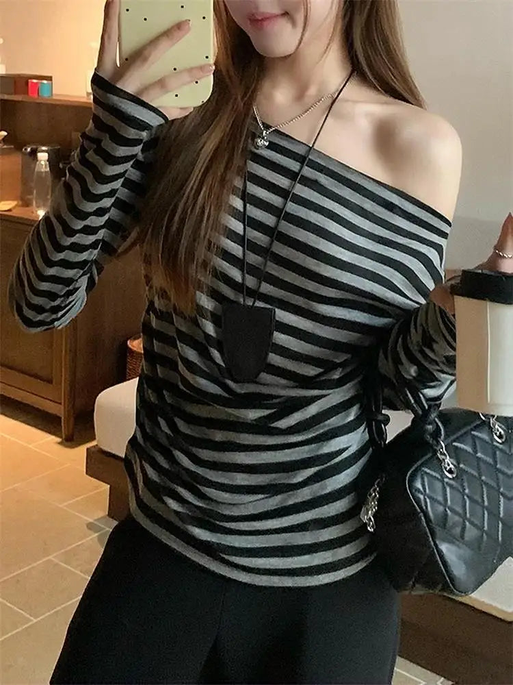 Y2k Japanese T Shirt Women Long-Sleeved Striped Off Shoulder Tops Streetwear 2000s Aesthetic Tshirts Korean Street Retro Top Tee