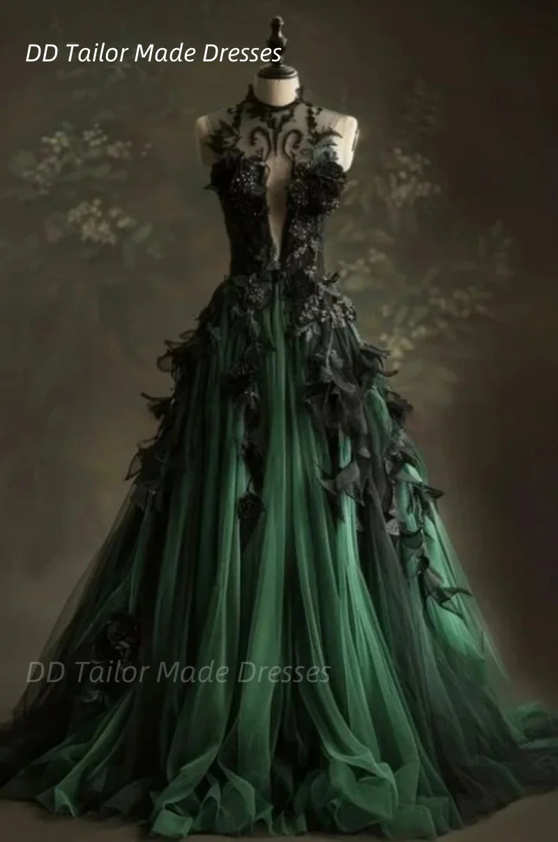 Gothic Wedding Dress With 3D Floral Appliques Black And Dark Green A-Line Vintage Bridal Gown Customized Robe De mariée