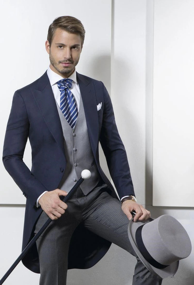 Mens Tuxedo Tailcoat Formal Dress Suits Swallow Tail Coat Black Male Jacket Vest Pants Party Wedding Dance Magic Performance