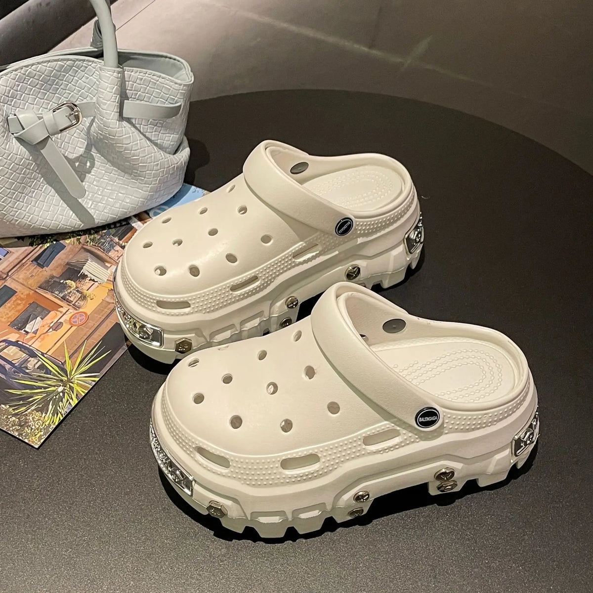 Women's Sandals Fashion Platform Slippers Punk Style Rivet Women's Shoes Increase Height Thick Soled EVA Anti-slip Slipper Paris