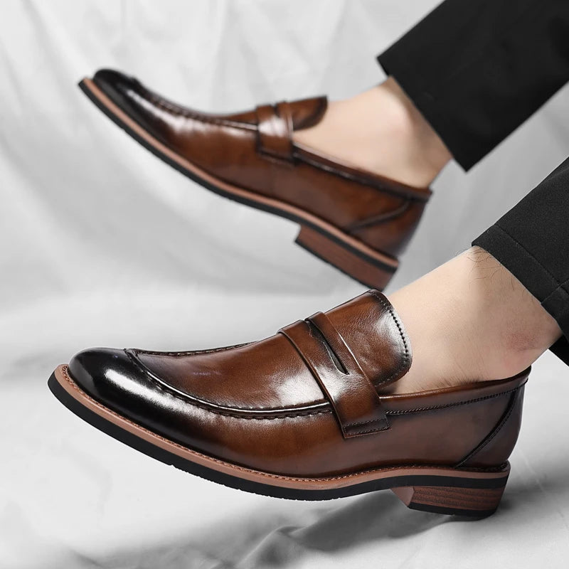 Leather Mens Casual Shoes Leisure Walk Pointed Toe Loafers Thick Bottom and Low Heel Comfy Casual Shoes Classic Business Shoes