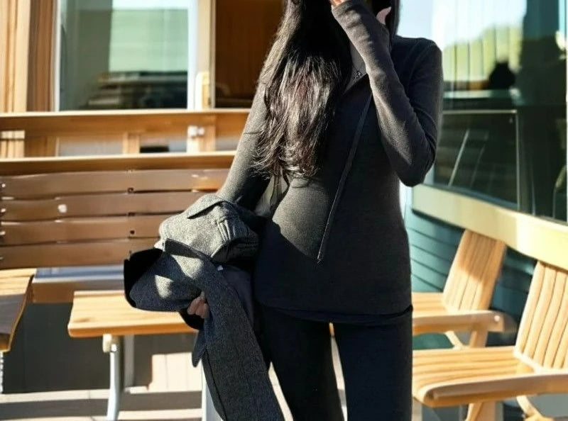 Black Premium Suit Hooded Casual Knitted Sweater Fashion High Waist Temperament Slim Top Flared Pants Two-piece Set